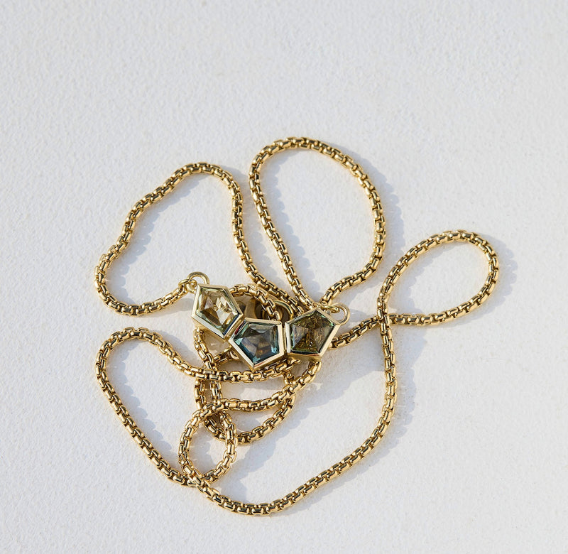 Geometric Green Sapphire Arch Necklace