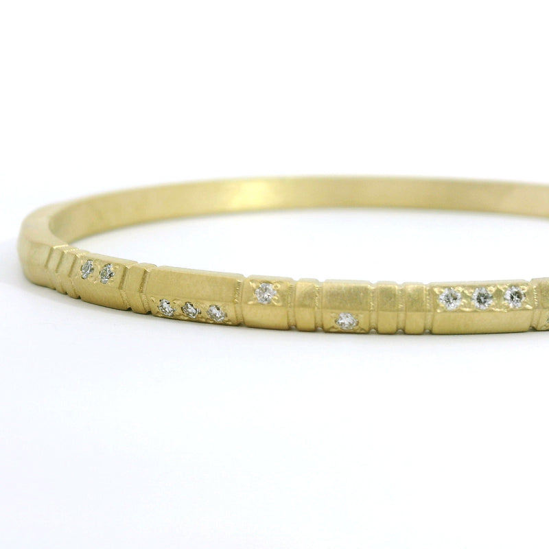 18k Yellow Gold Carved Notch Knife Edge Diamond Bracelet