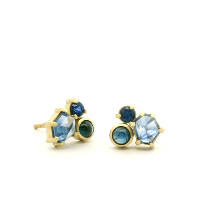 Sapphire cluster studs