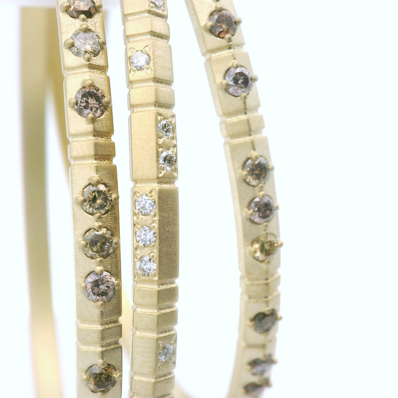 18k Yellow Gold Carved Notch Knife Edge Natural Colored Diamond Bracelet