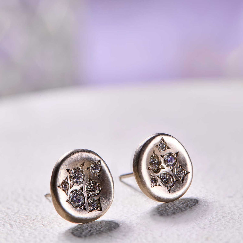 18k White Gold Diamond Stud Earring